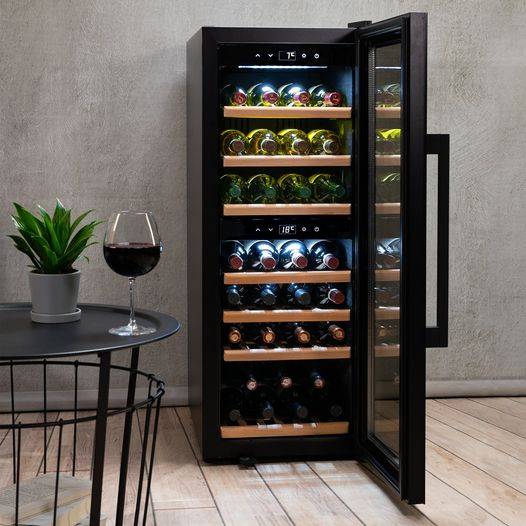 The wine fridge-series “WineExclusive” in cooperation with Falstaff meet the different needs just now. The series is available in five different sizes and the noble design and smart technology create a perfect combination for every home. 🤝🏼